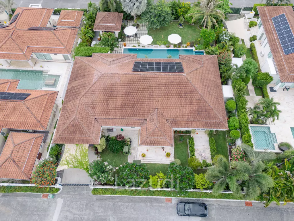 RED MOUNTAIN LUXURY : Beautifully Designed and Finished 3 Bed Pool Villa