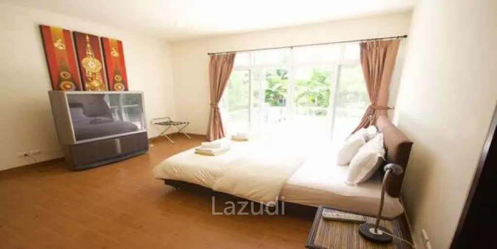 Modern 2 Storey 4 Bed Villa with Pool