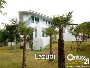 4 Bed 6 Bath Villa For Sale
