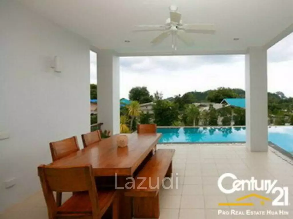 Modern Large Pool Villa