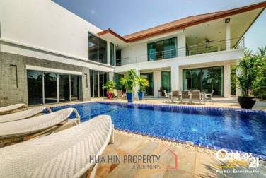 Phu Montra Upmost Luxury 4 Bed Pool Villa