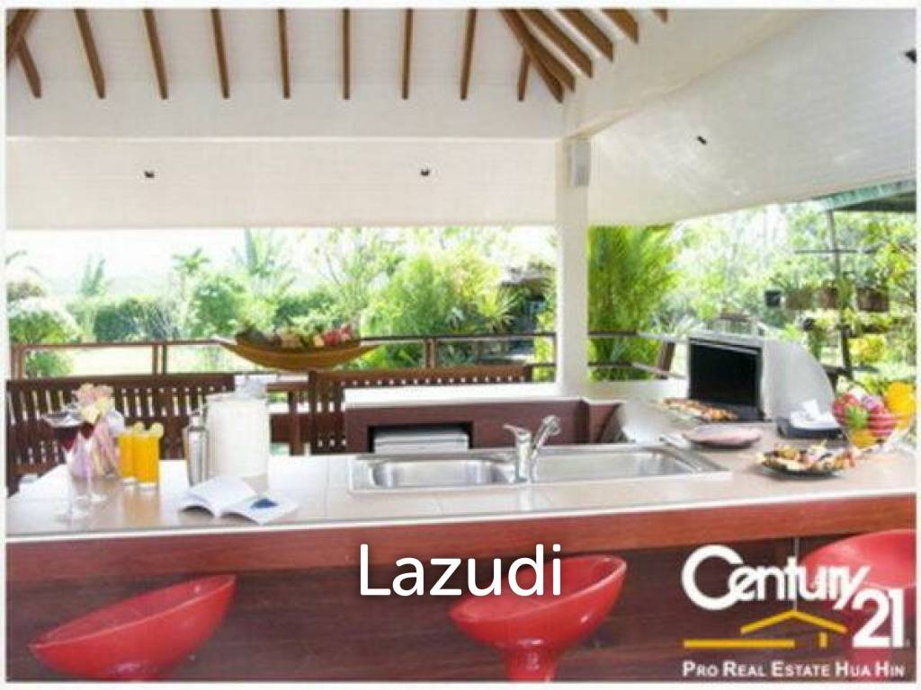 4,800 Sqm 6 Bed 7 Bath Villa For Sale