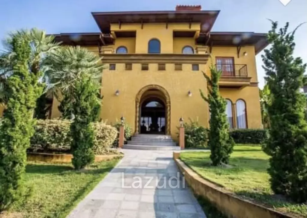 Large Tuscany Designed 4 Bed Pool Villa