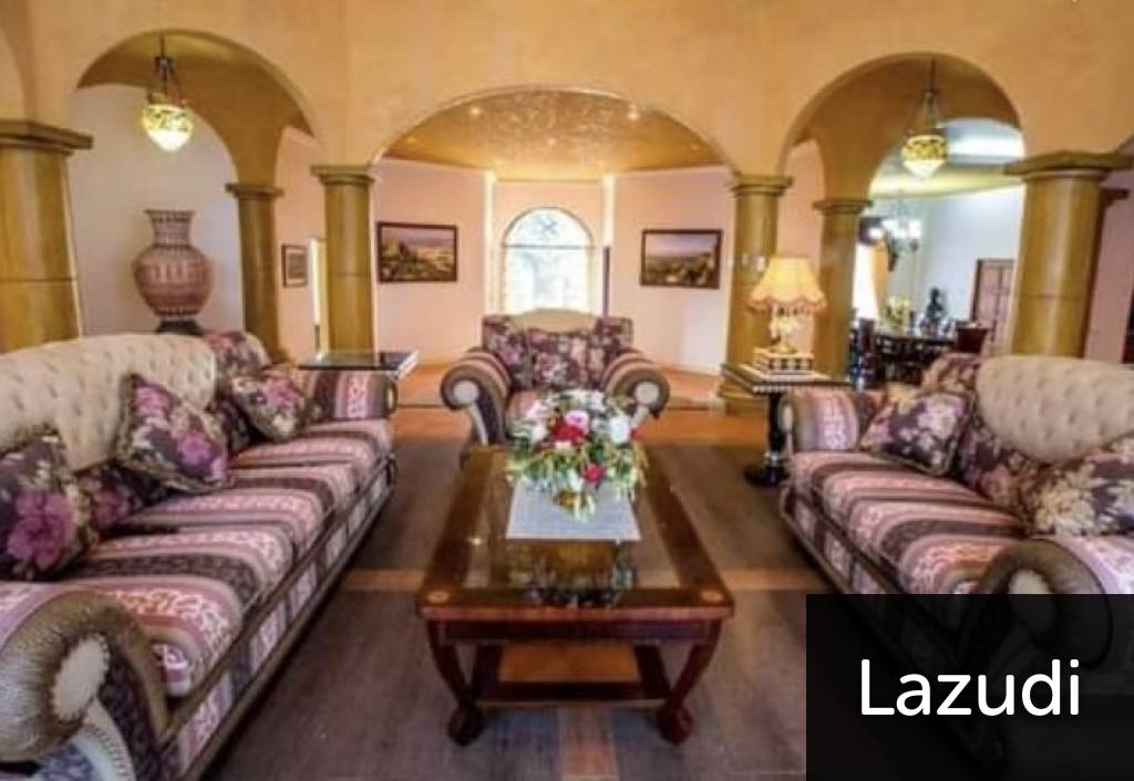 Large Tuscany Designed 4 Bed Pool Villa