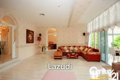 PALM HILLS HOMES : 2 Storey 4 Bed Pool Villa on double plot on Golf Course