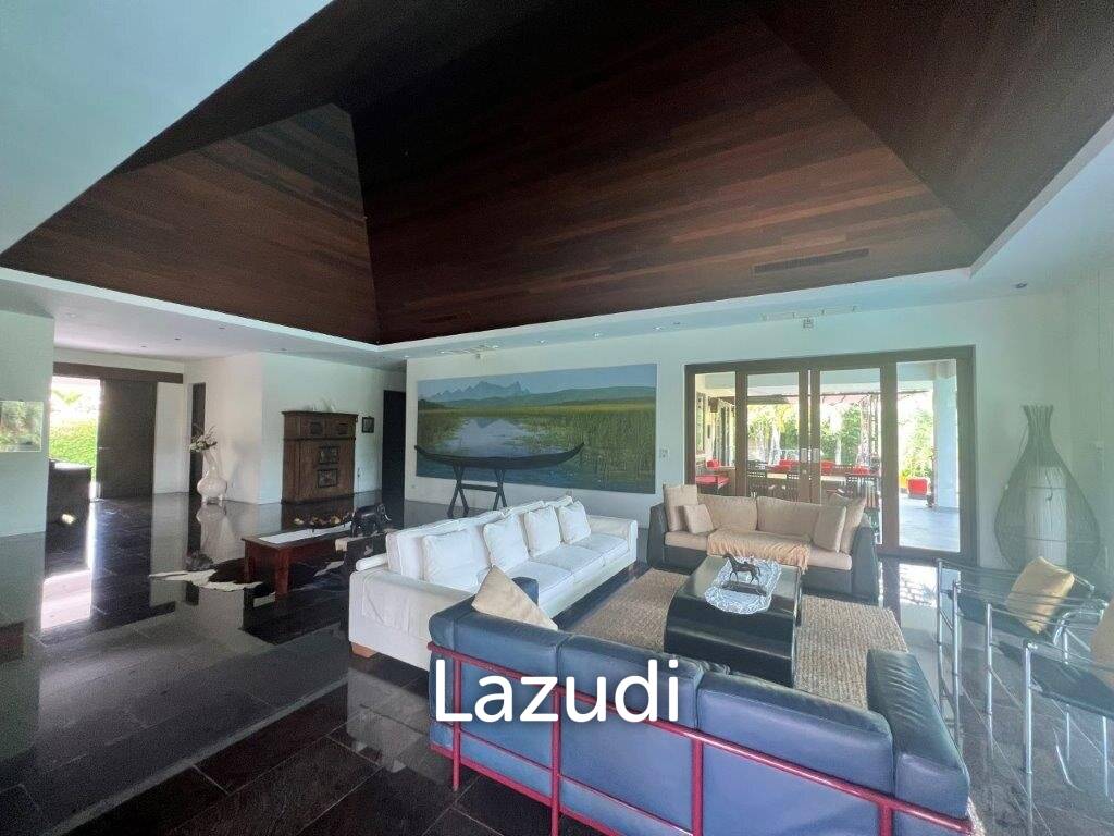 3,600 Sqm 4 Bed 5 Bath Villa For Sale