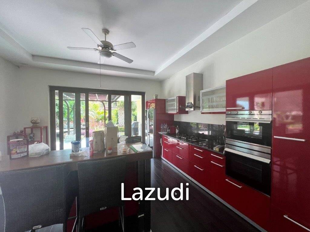 3,600 Sqm 4 Bed 5 Bath Villa For Sale