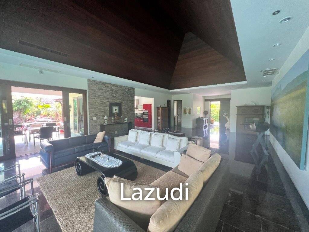 3,600 Sqm 4 Bed 5 Bath Villa For Sale