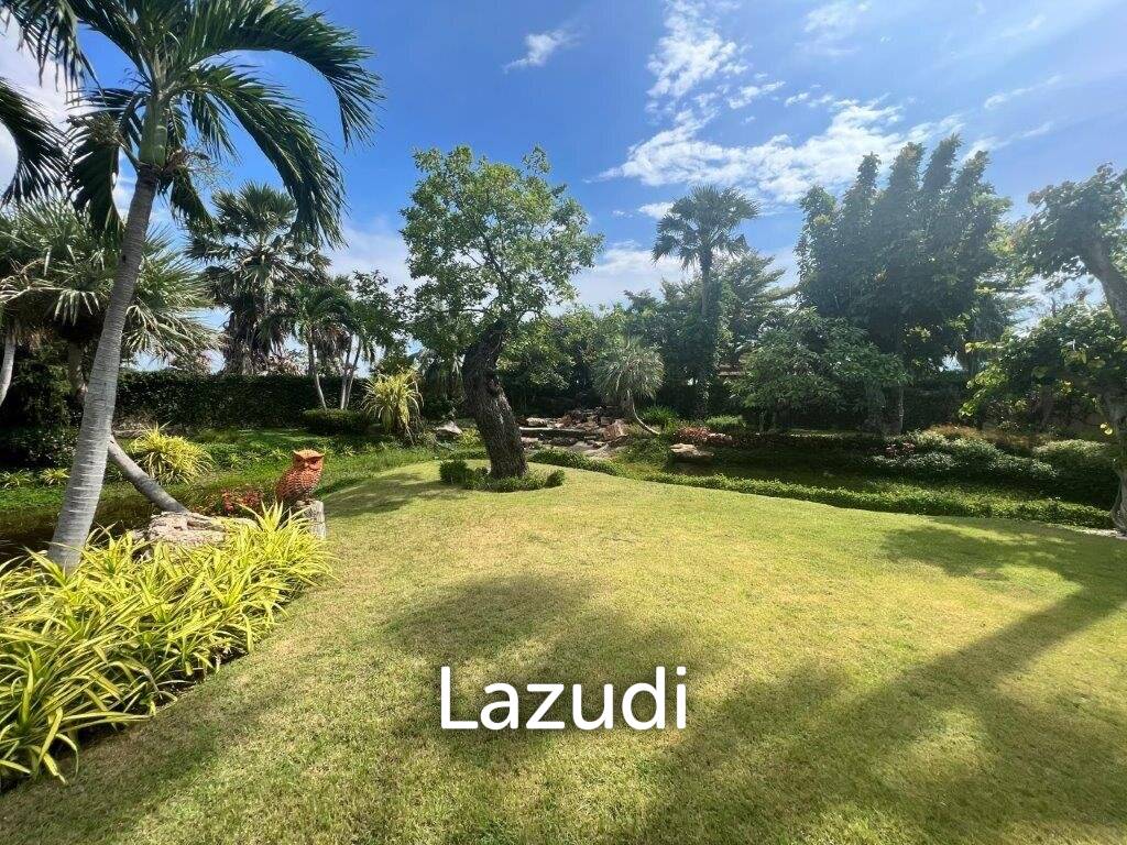 3,600 Sqm 4 Bed 5 Bath Villa For Sale