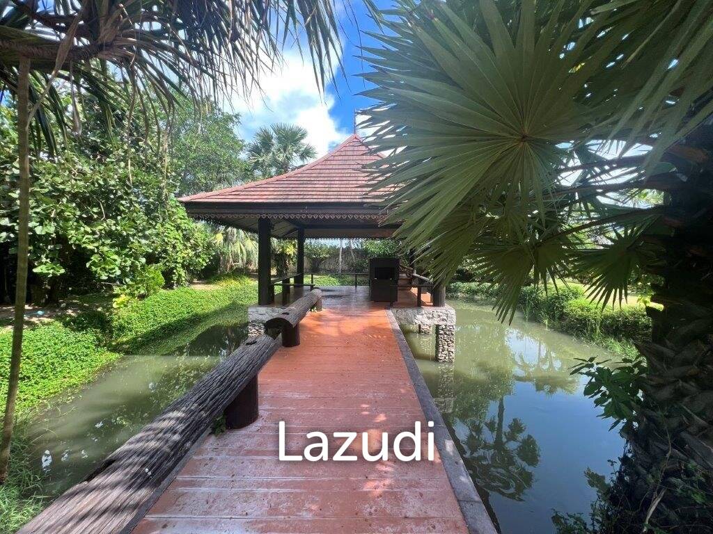 3,600 Sqm 4 Bed 5 Bath Villa For Sale