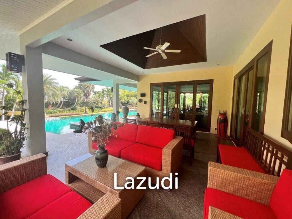 3,600 Sqm 4 Bed 5 Bath Villa For Sale