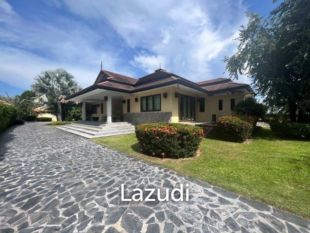 3,600 Sqm 4 Bed 5 Bath Villa For Sale
