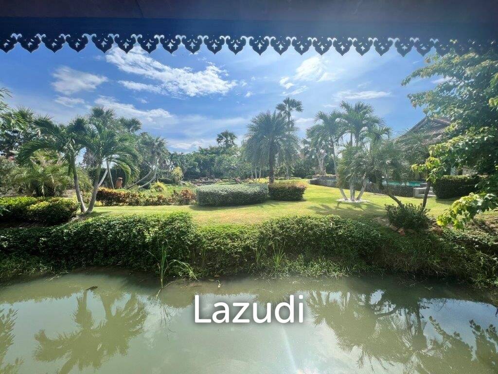 3,600 Sqm 4 Bed 5 Bath Villa For Sale