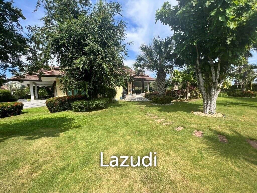 3,600 Sqm 4 Bed 5 Bath Villa For Sale