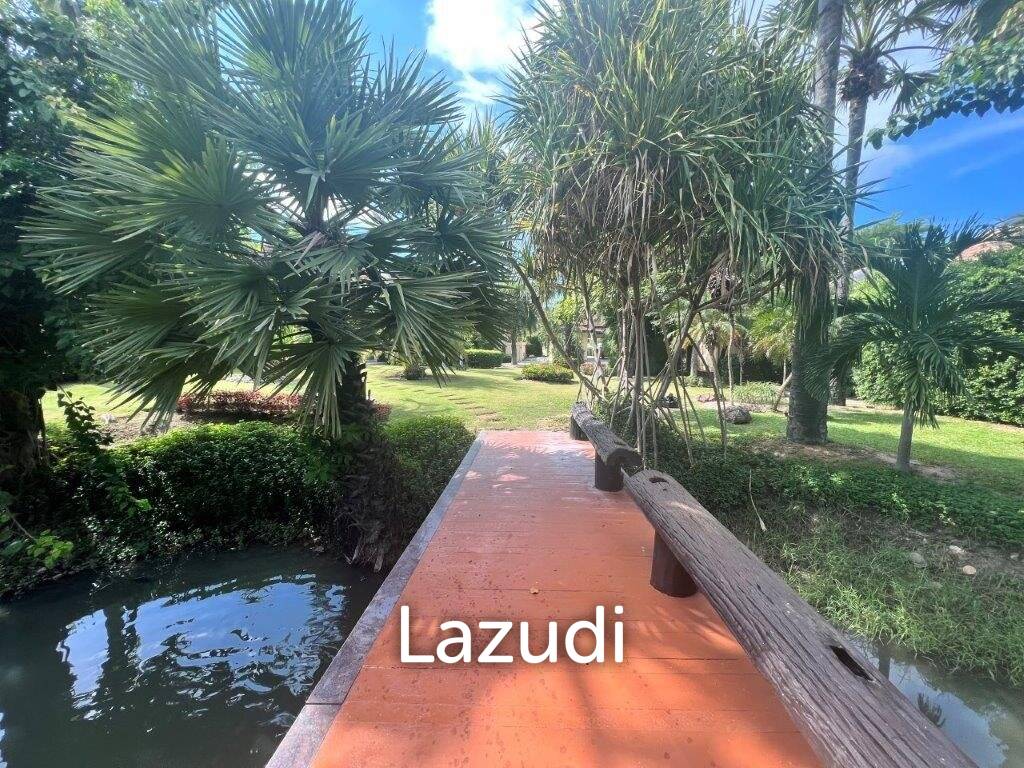 3,600 Sqm 4 Bed 5 Bath Villa For Sale