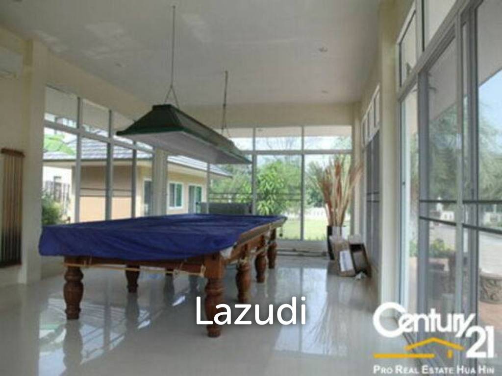 3,068 Sqm 5 Bed 5 Bath Villa For Sale