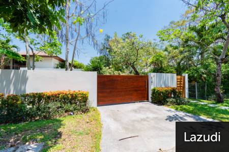 PALM HILLS HOMES : Great Design and Views Pool Villa On Golf Course