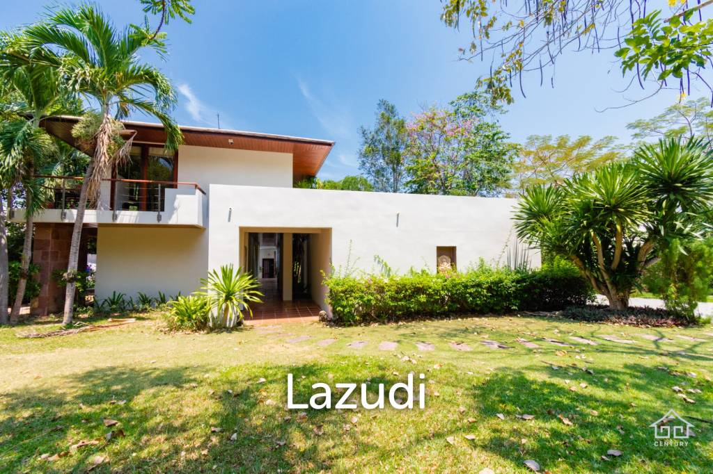 2,000 Sqm 4 Bed 4 Bath Villa For Sale