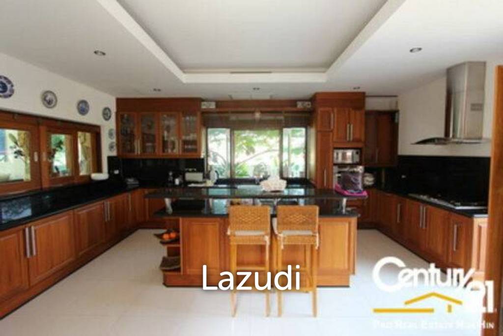 2,400 平方米 5 床 6 洗澡 别墅 对于 销售