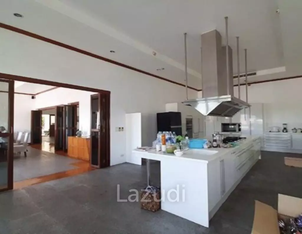 PALM HILLS RESIDENCES : 9 Bed Grand Luxury Pool Villa On Golf Course