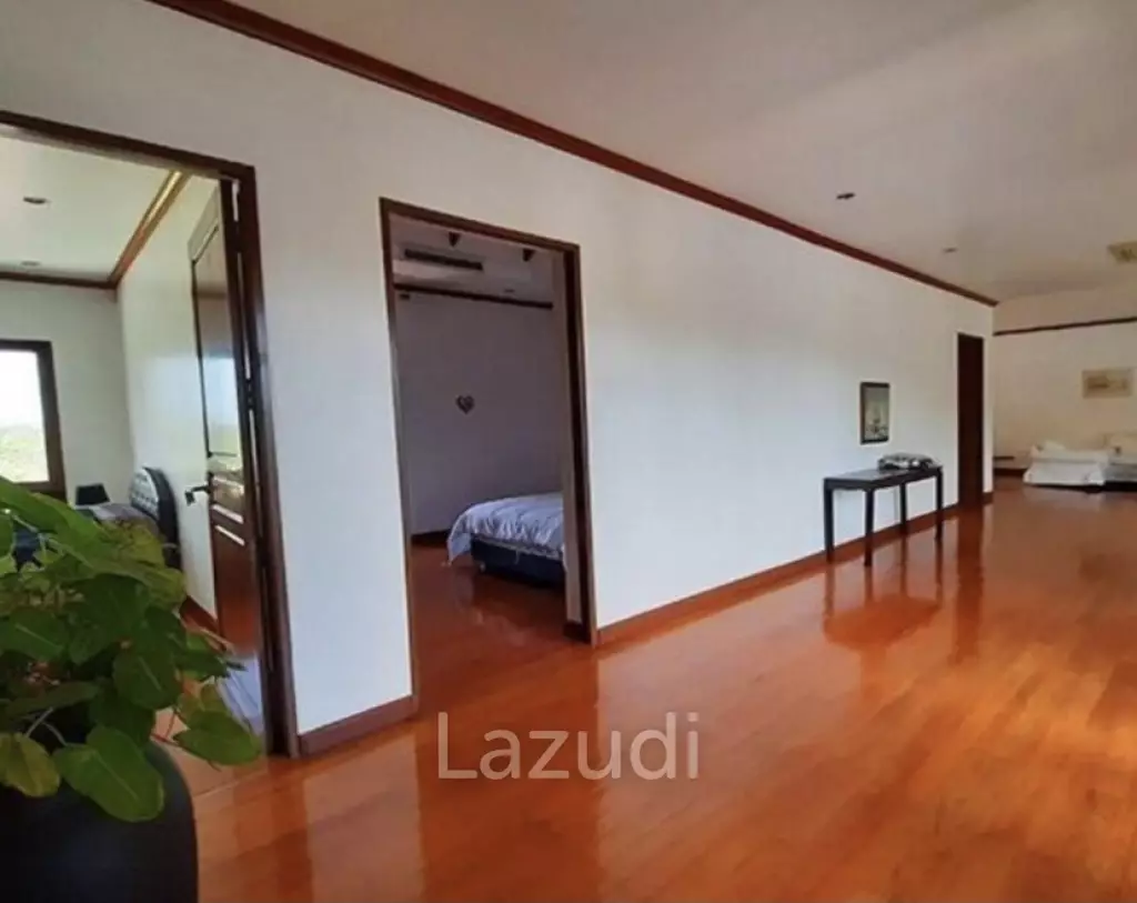 PALM HILLS RESIDENCES : 9 Bed Grand Luxury Pool Villa On Golf Course