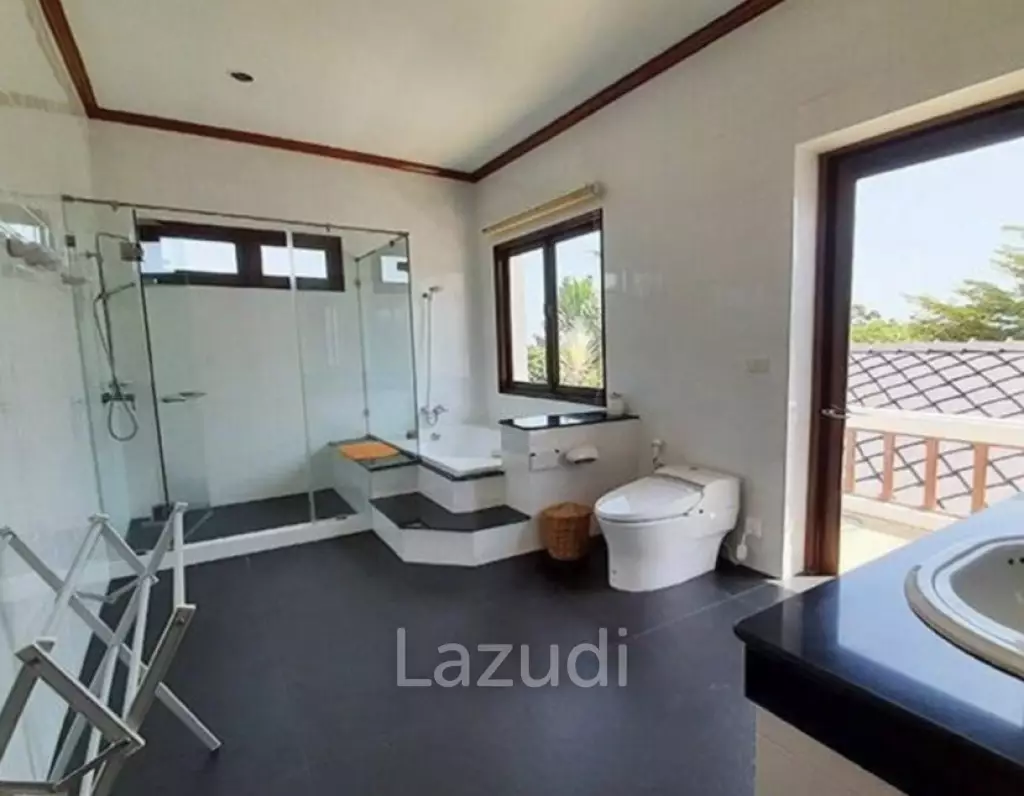 PALM HILLS RESIDENCES : 9 Bed Grand Luxury Pool Villa On Golf Course