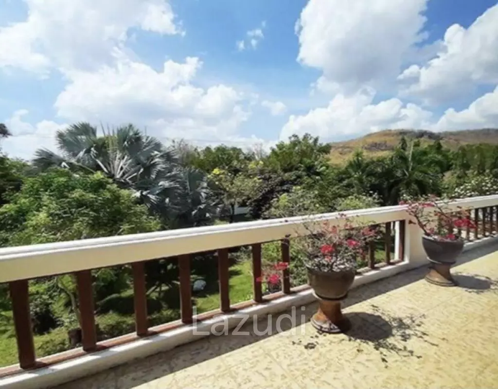 PALM HILLS RESIDENCES : 9 Bed Grand Luxury Pool Villa On Golf Course