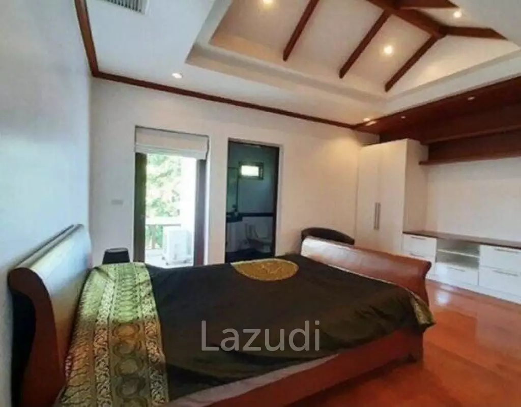 PALM HILLS RESIDENCES : 9 Bed Grand Luxury Pool Villa On Golf Course
