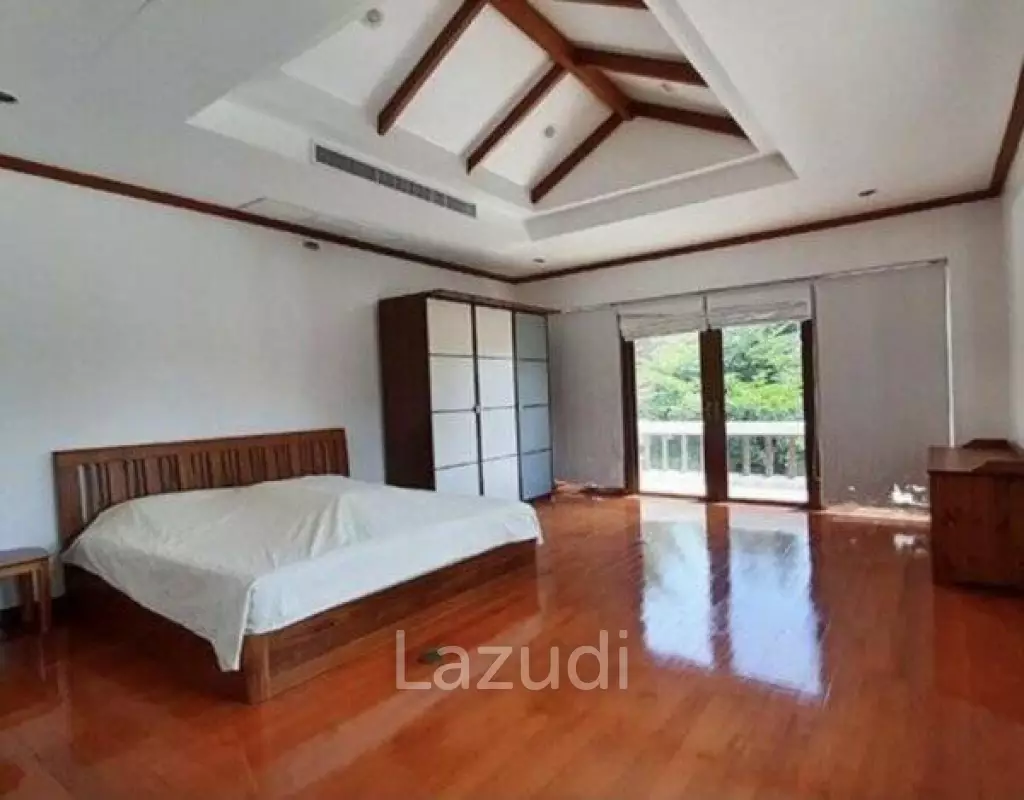 PALM HILLS RESIDENCES : 9 Bed Grand Luxury Pool Villa On Golf Course