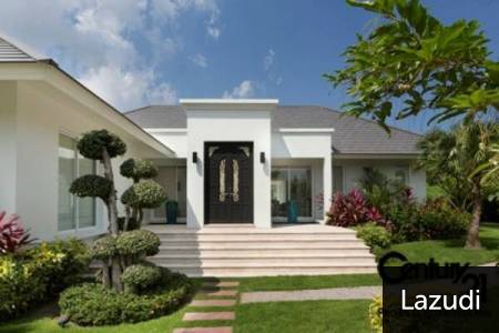 TOP QUALITY LUXURIOUS POOL VILLA : Amazing Price