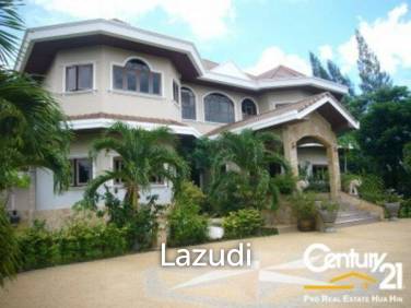 5 Bed 6 Bath Villa For Sale