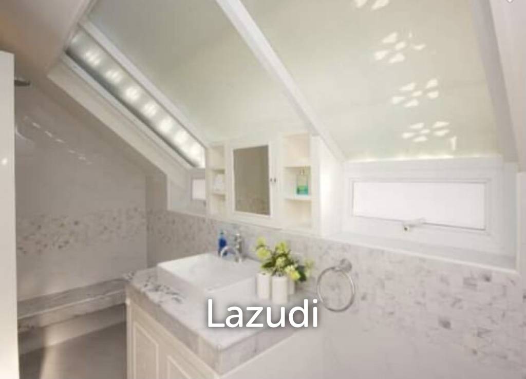 300 Sqm 4 Bed 4 Bath Villa For Sale