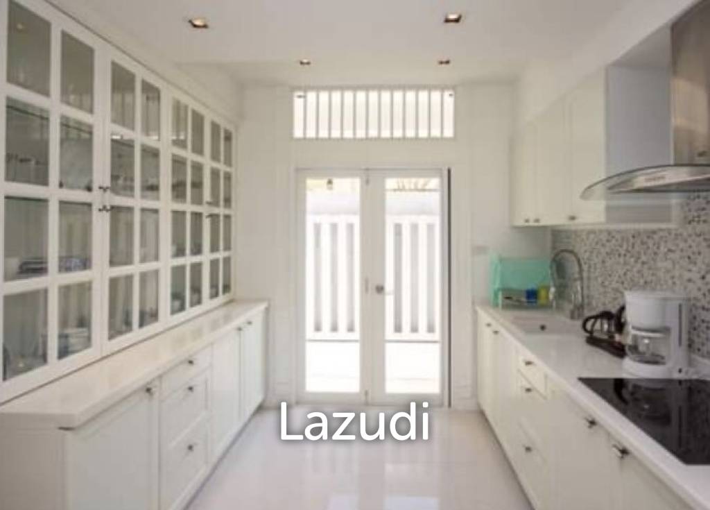 300 Sqm 4 Bed 4 Bath Villa For Sale