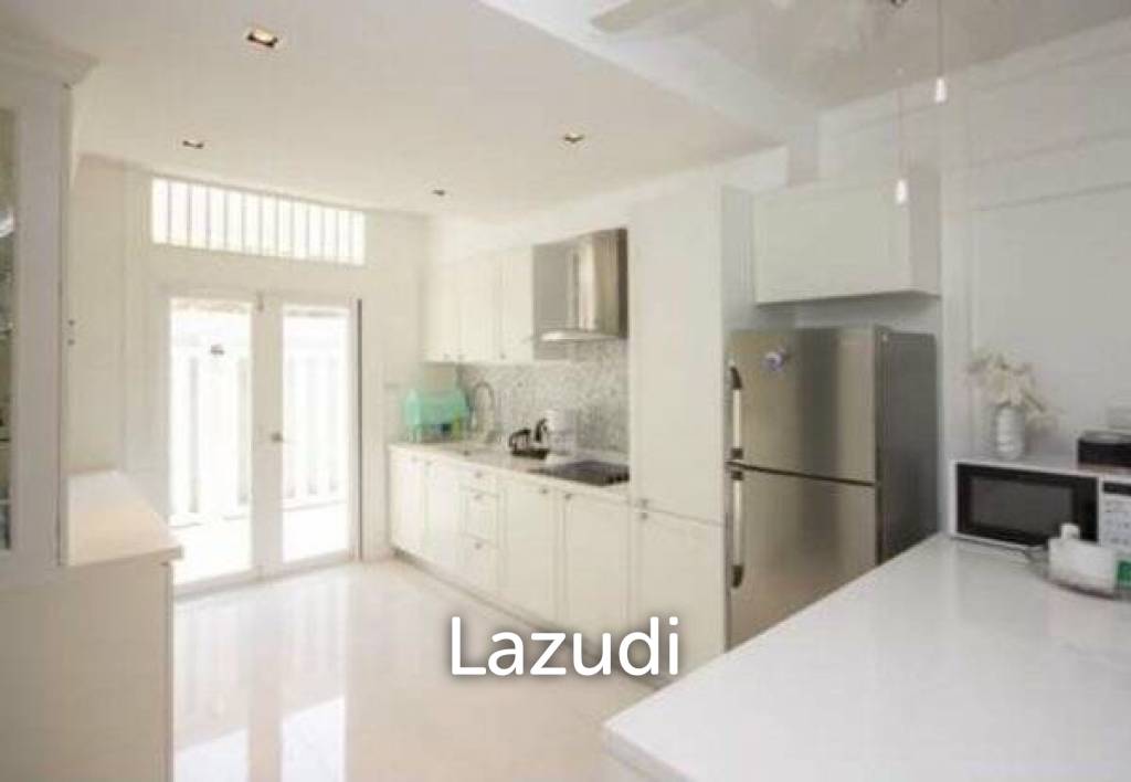 300 Sqm 4 Bed 4 Bath Villa For Sale