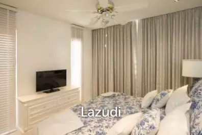 Luxury Designer 4 Bed Vila beside the Beach