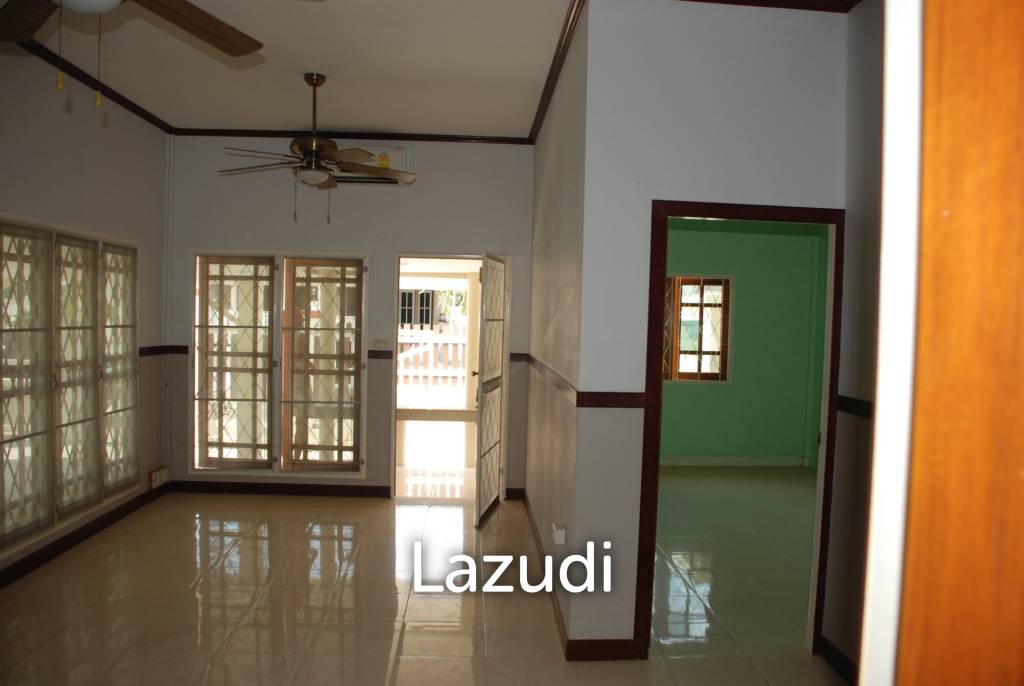 Compact 3 Bedroom house on a sought after development at Tippawan 5