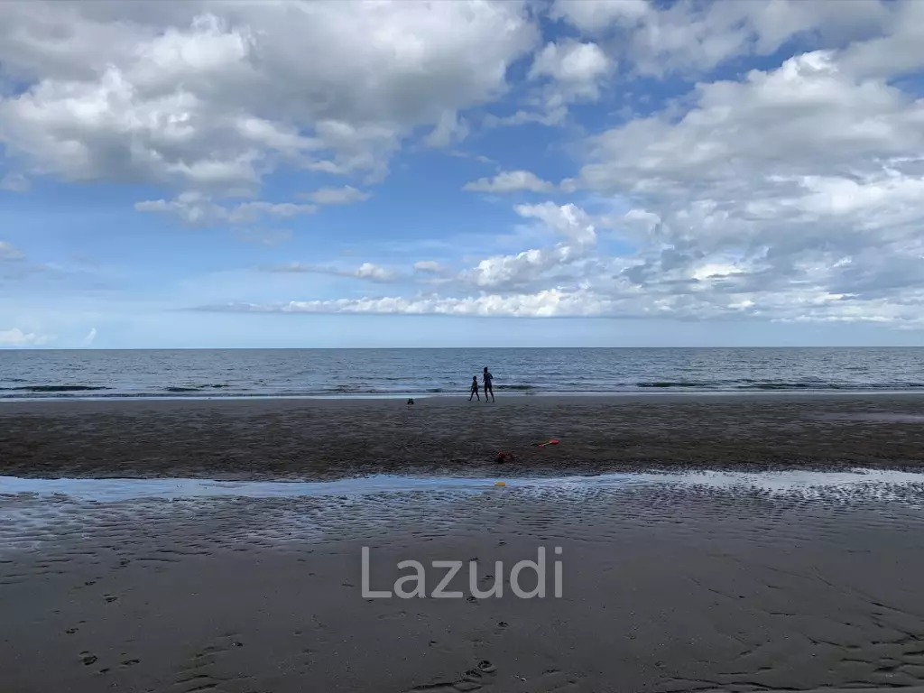 Cha-Am Long Beach Condominium : 3 Bed 3 Bath