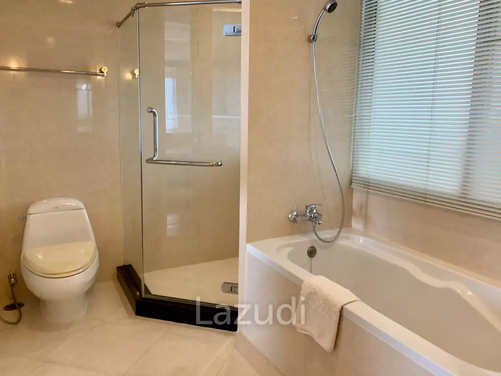 Cha-Am Long Beach Condominium : 3 Bed 3 Bath