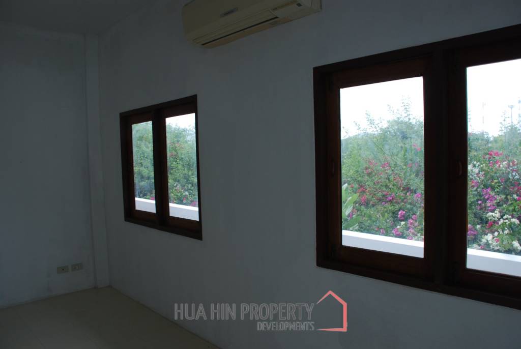 3 Bedroom Pool Villa, overlooking a huge lake