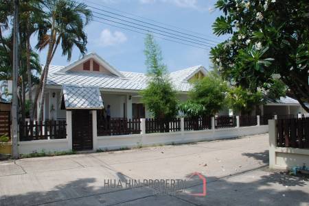 3 Bedroom Pool Villa, overlooking a huge lake
