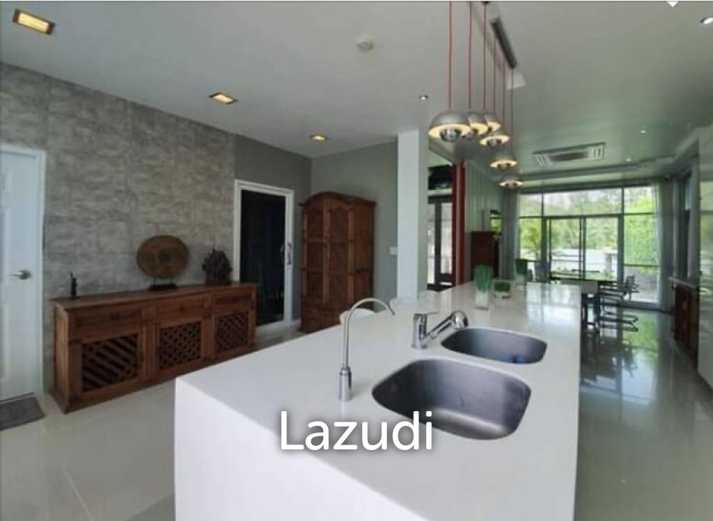 800 Sqm 4 Bed 5 Bath Villa For Sale