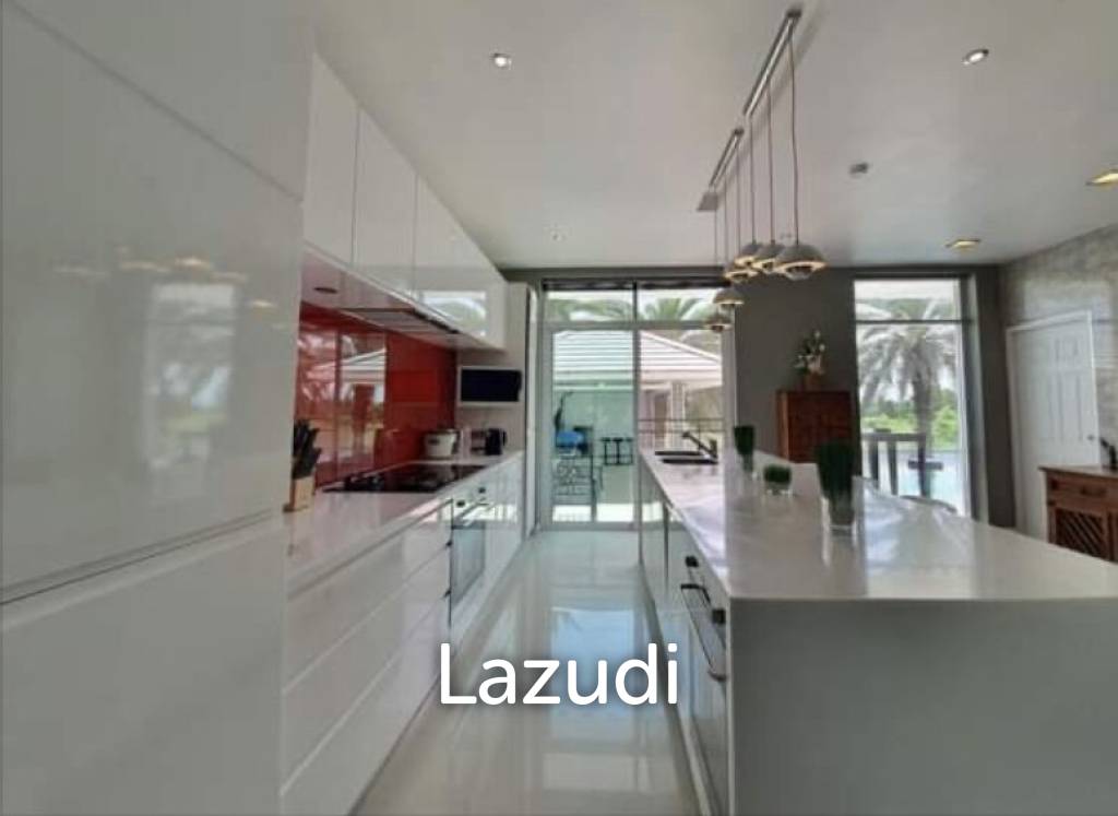 800 Sqm 4 Bed 5 Bath Villa For Sale