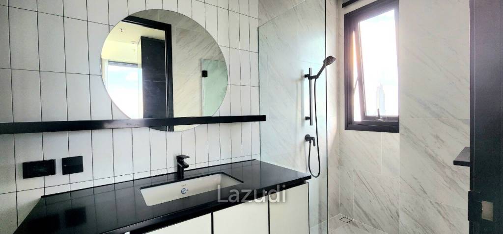 3 Bed 151 SQ.M Chapter Charoennakorn-Riverside