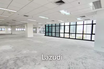 Office for rent at Silom Complex