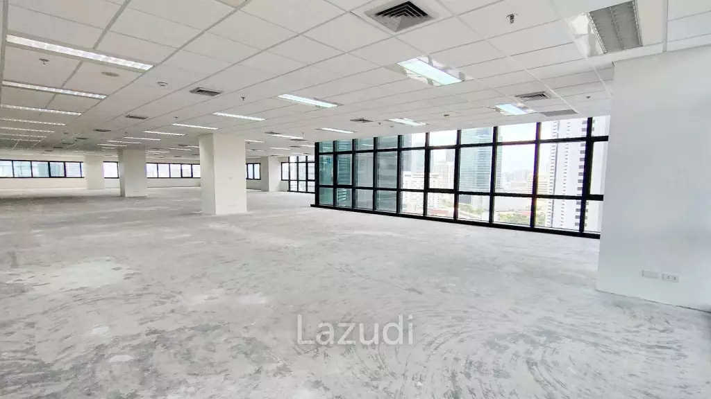 Office for rent at Silom Complex