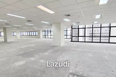 Office for rent at Silom Complex