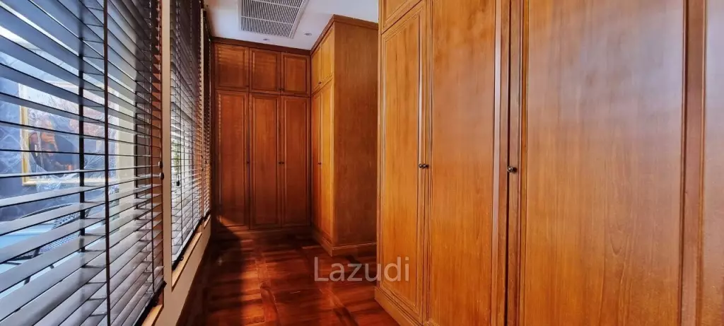 4 Beds 4 Baths 403 SQ.M View Talay Marina