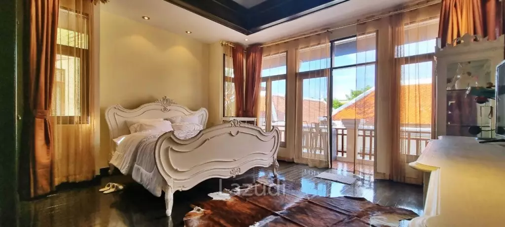 4 Beds 4 Baths 403 SQ.M View Talay Marina