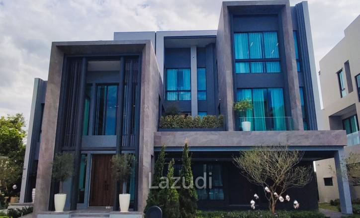 5 Bed 6 Bath 620 SQ.M Grand Bangkok Boulevard Rama 9 – Krungthep Kreetha