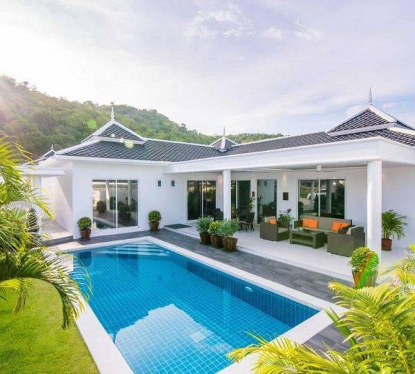3 bed 208SQM Falcon Hill Luxury Pool Villas 3 bed 208SQM Falcon Hill Luxury Pool Villas